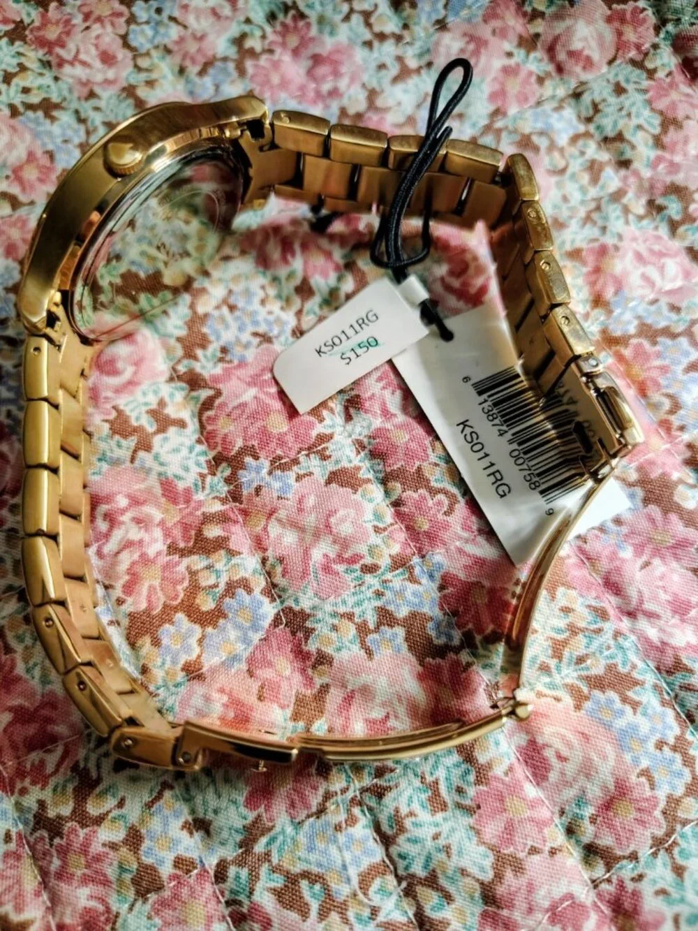 NWT NIB Hershey Kiss watch features a rose gold-toned band MSRP 150
